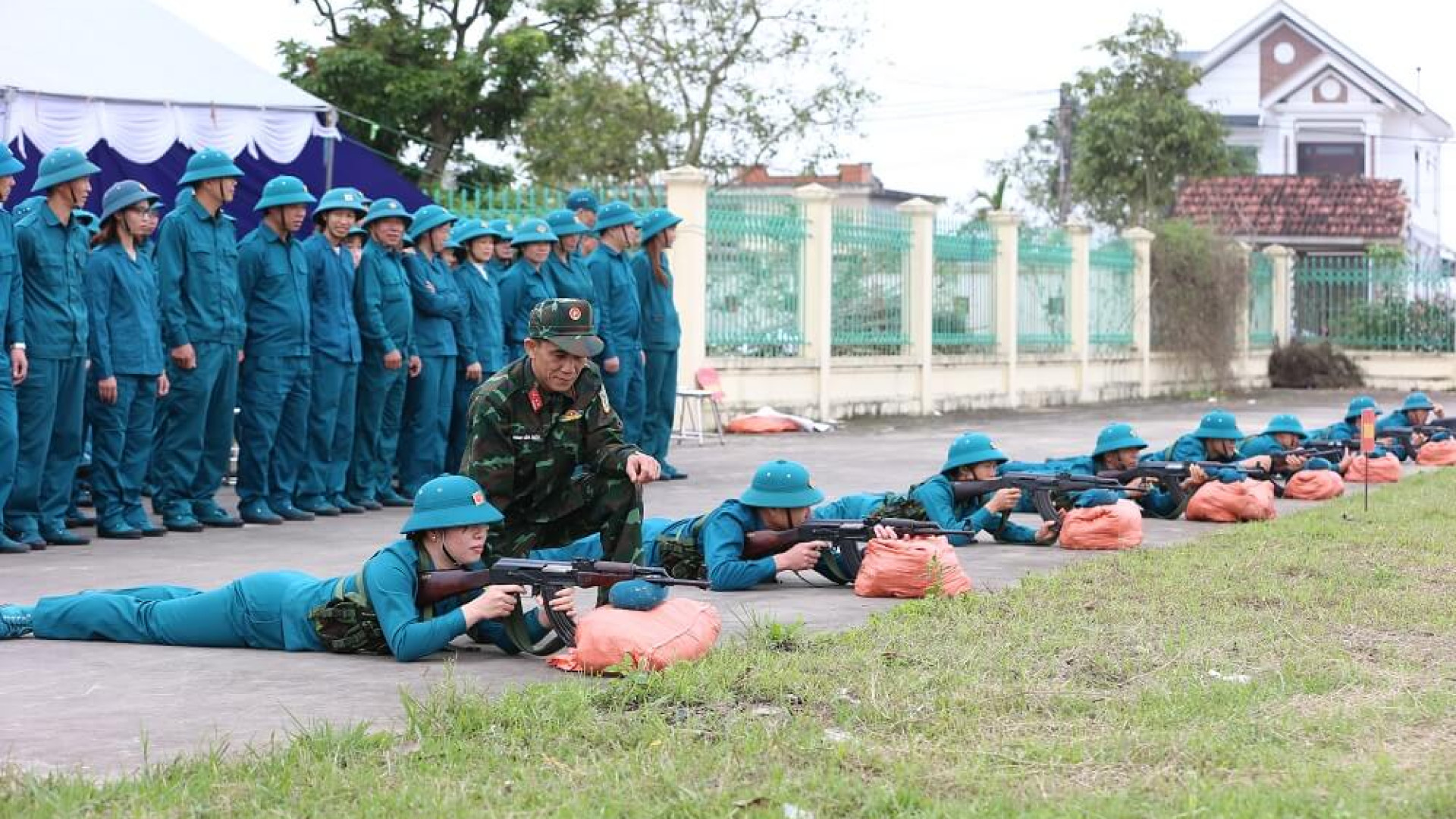 Giao Thủy nâng cao chất lượng huấn luyện dân quân tự vệ biển