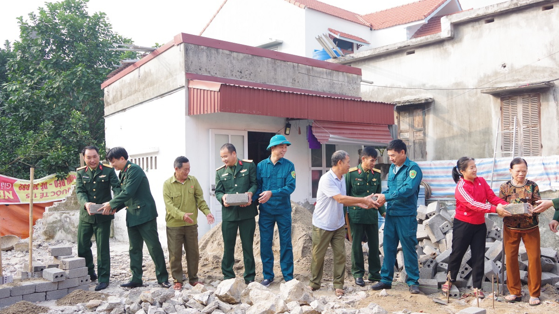 Bộ CHQS tỉnh Ninh Bình: Khởi công xây dựng “Nhà tình nghĩa”