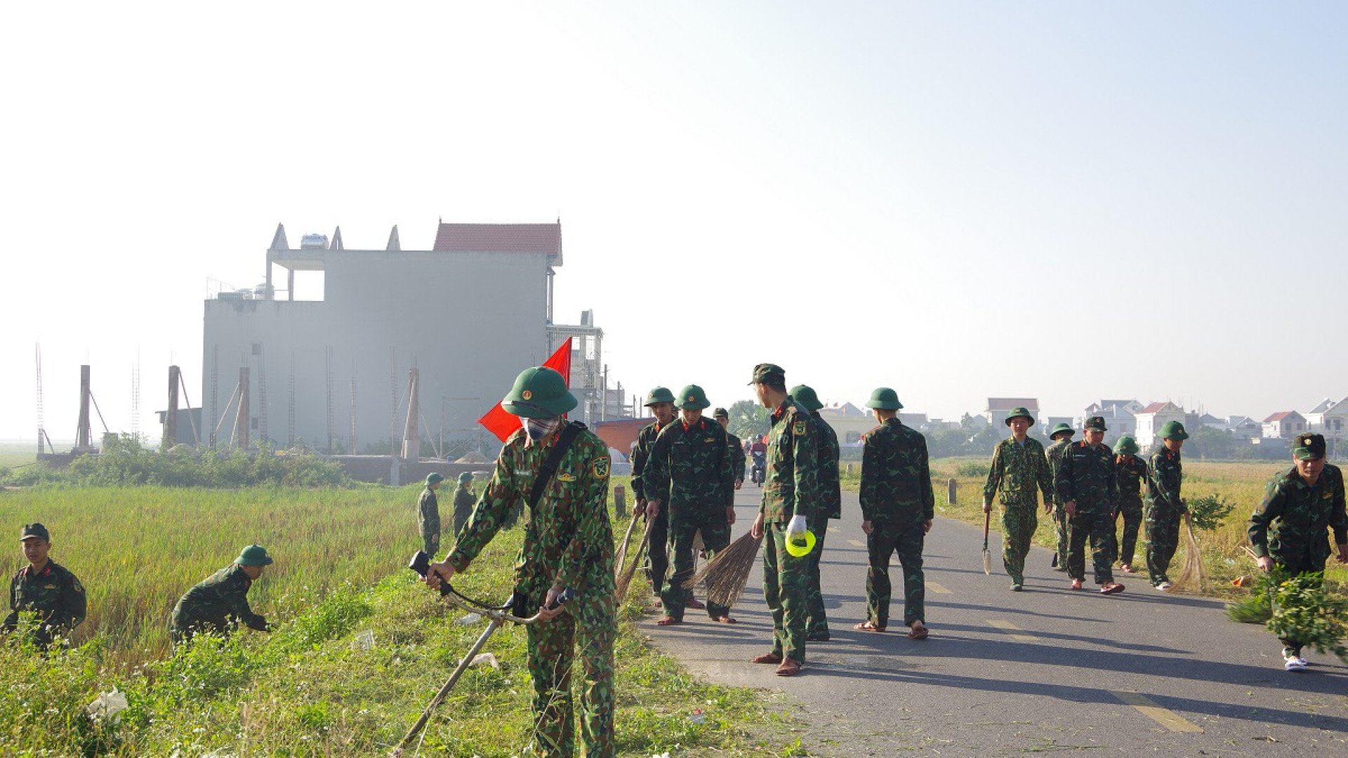 Bộ CHQS tỉnh Nam Định tổ chức làm công tác dân vận trong thực hiện nhiệm vụ diễn tập năm 2023