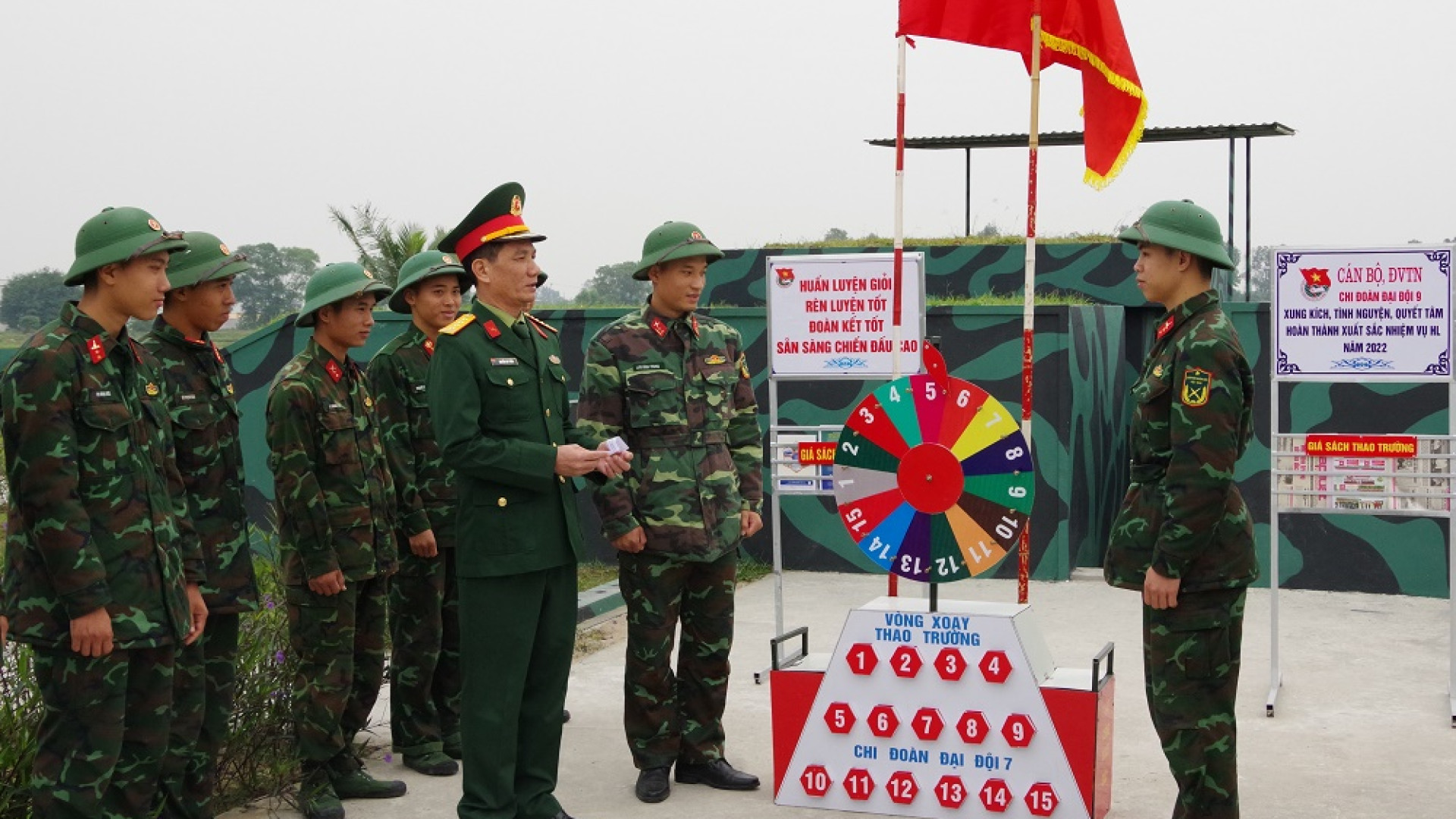 Chủ động nắm, giải quyết tốt tư tưởng bộ đội dịp cuối năm