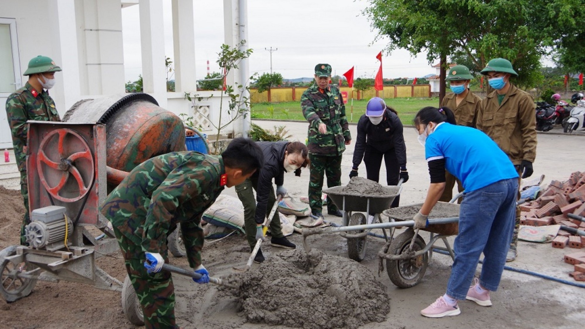 Giúp dân thiết thực, hiệu quả