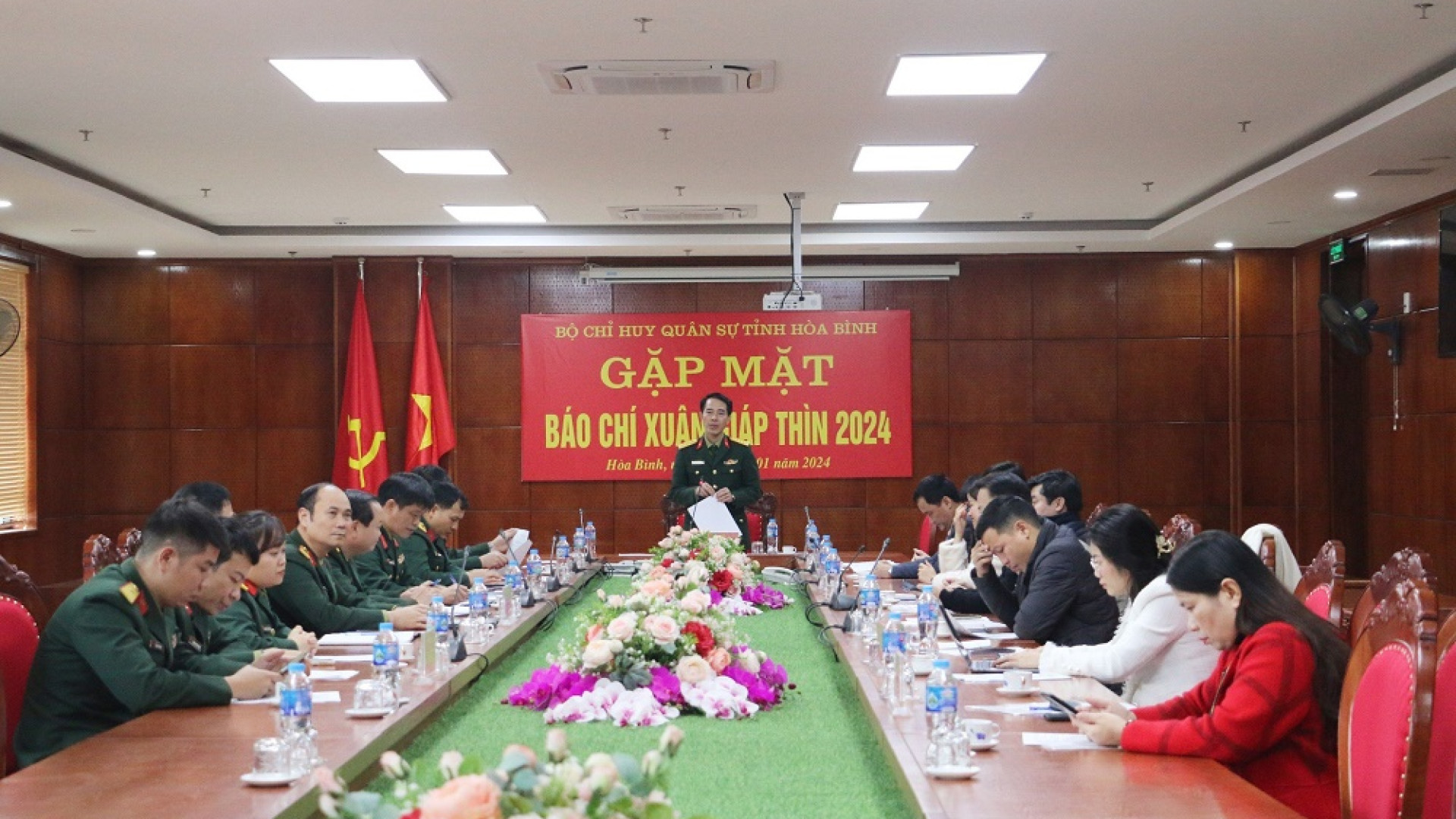 Bộ CHQS tỉnh Hoà Bình gặp mặt các cơ quan báo chí đầu năm 2024