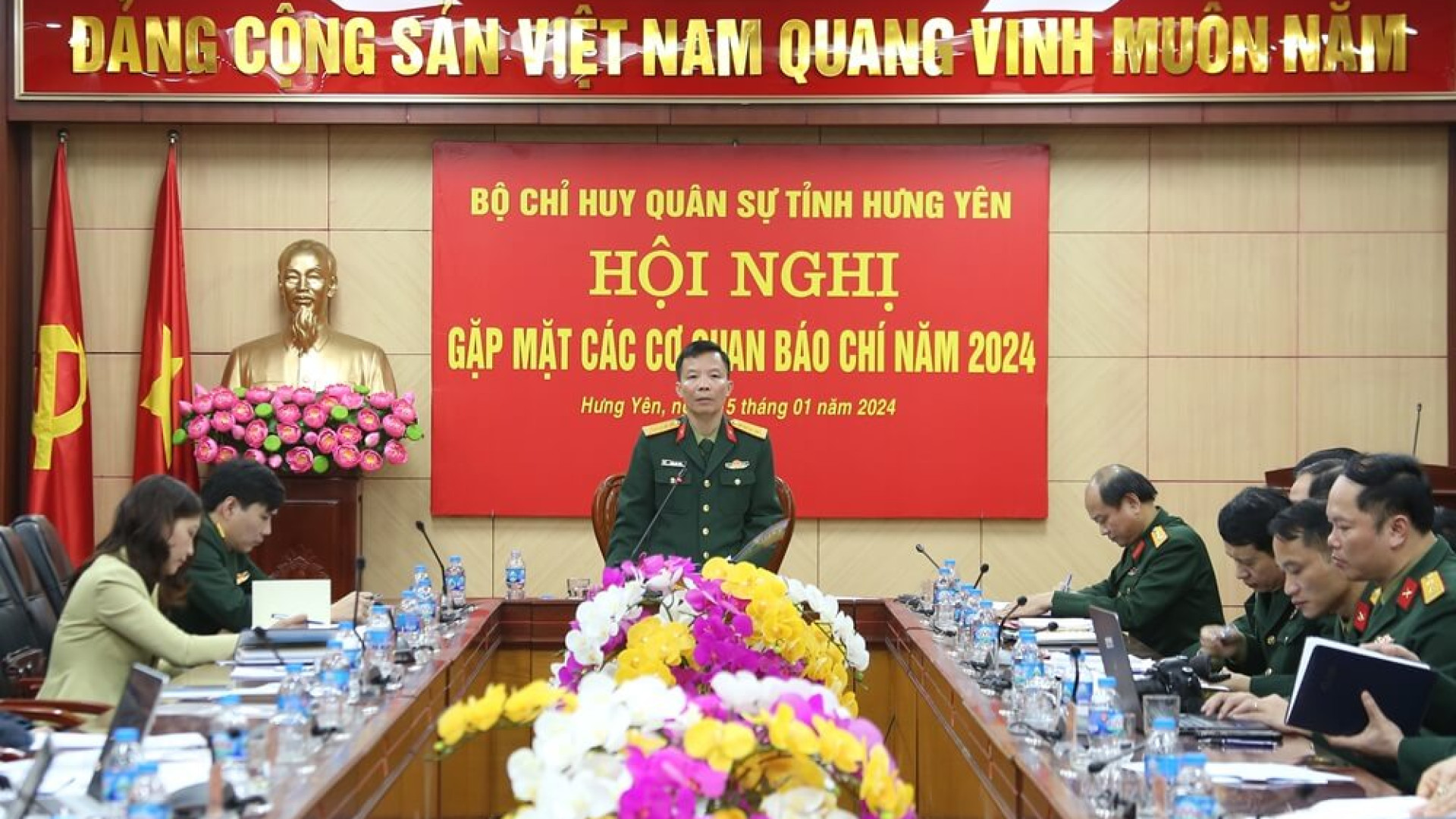 Bộ CHQS tỉnh Hưng Yên gặp mặt các cơ quan báo chí năm 2024