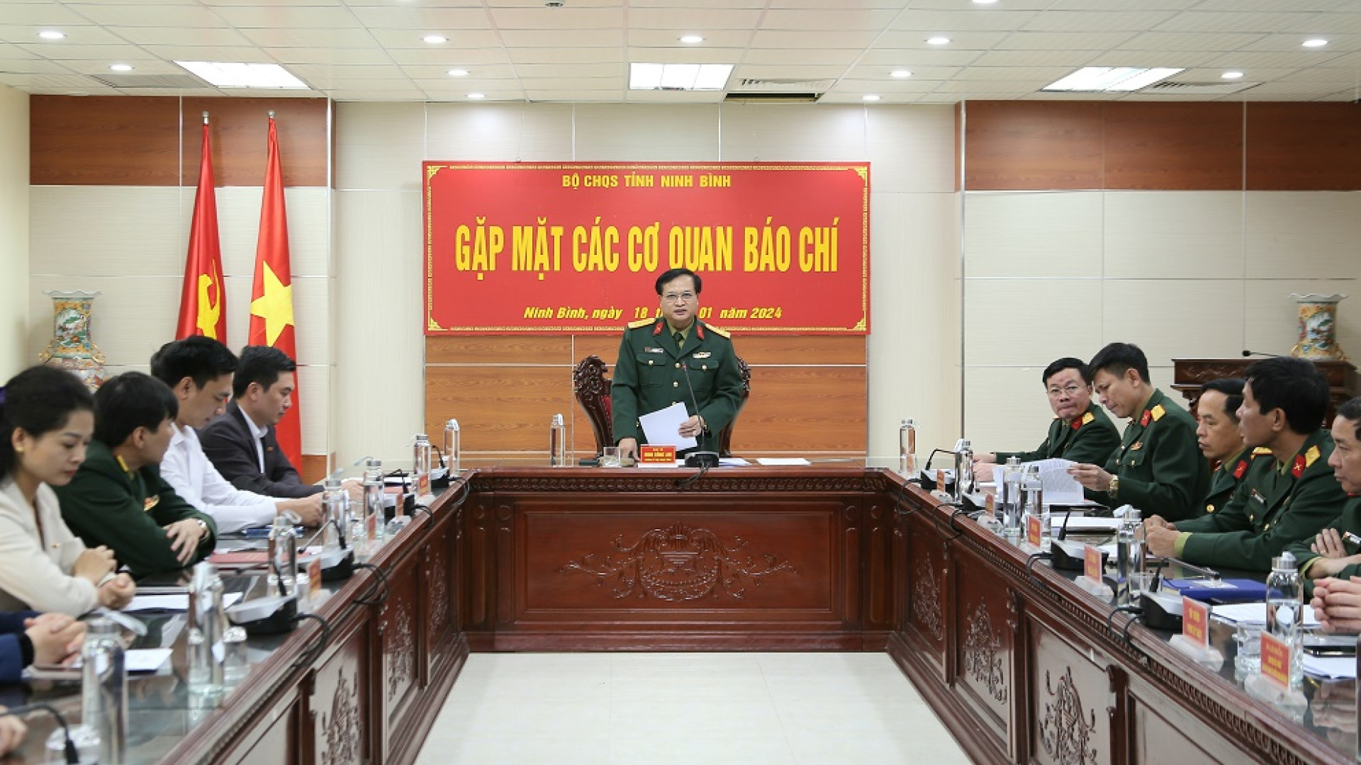 Bộ CHQS tỉnh Ninh Bình gặp mặt các cơ quan báo chí năm 2024