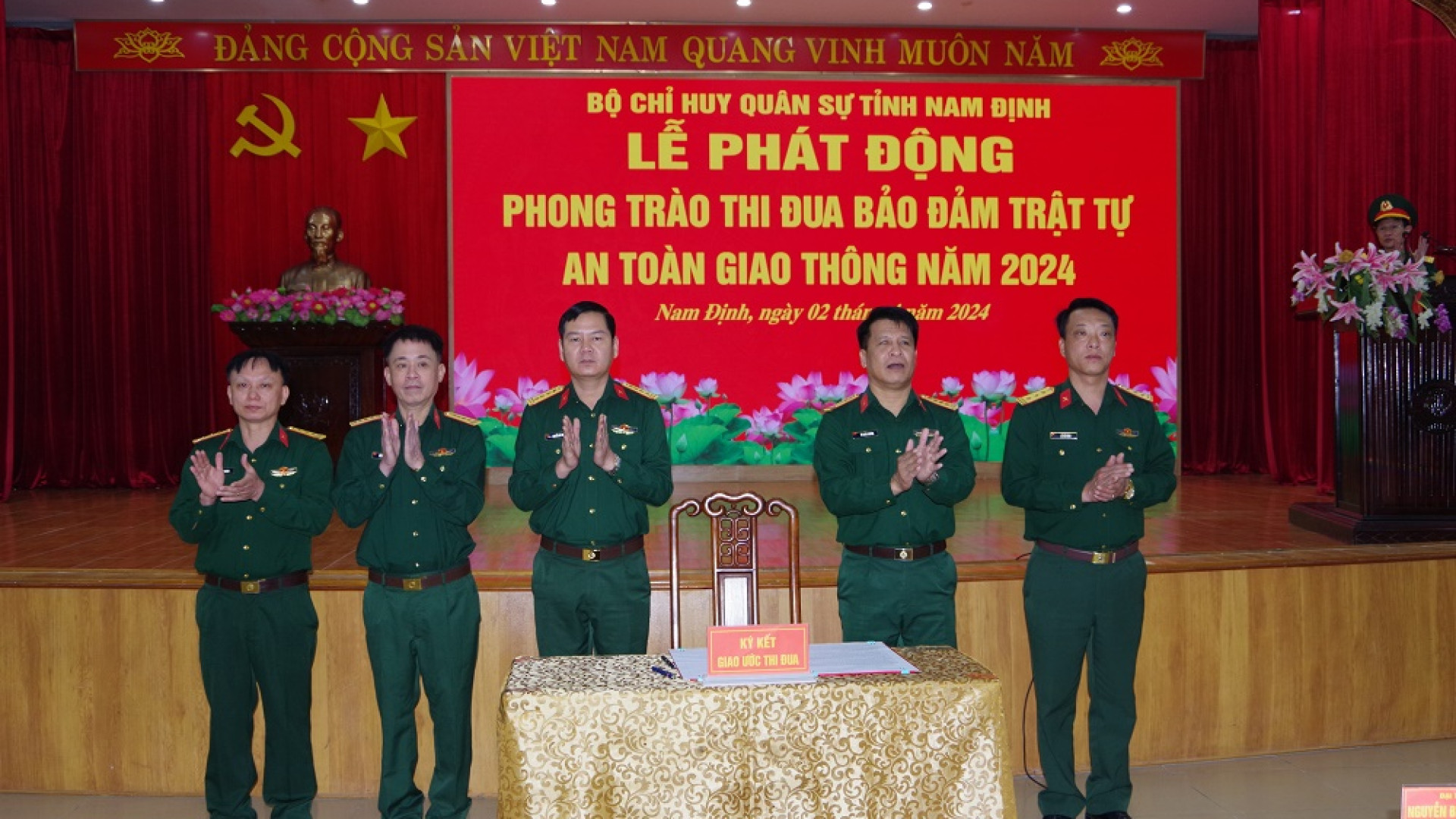 Bộ CHQS tỉnh Nam Định phát động phong trào thi đua bảo đảm trật tự an toàn giao thông năm 2024
