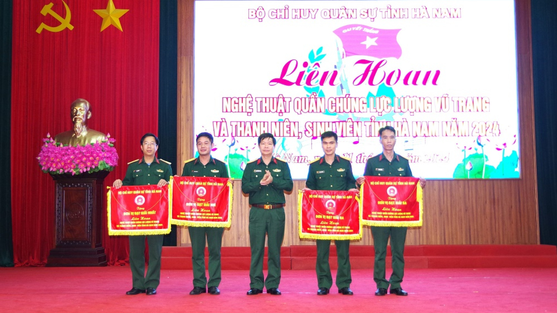 Bộ CHQS tỉnh Hà Nam Liên hoan nghệ thuật quần chúng LLVT và thanh niên, sinh viên năm 2024