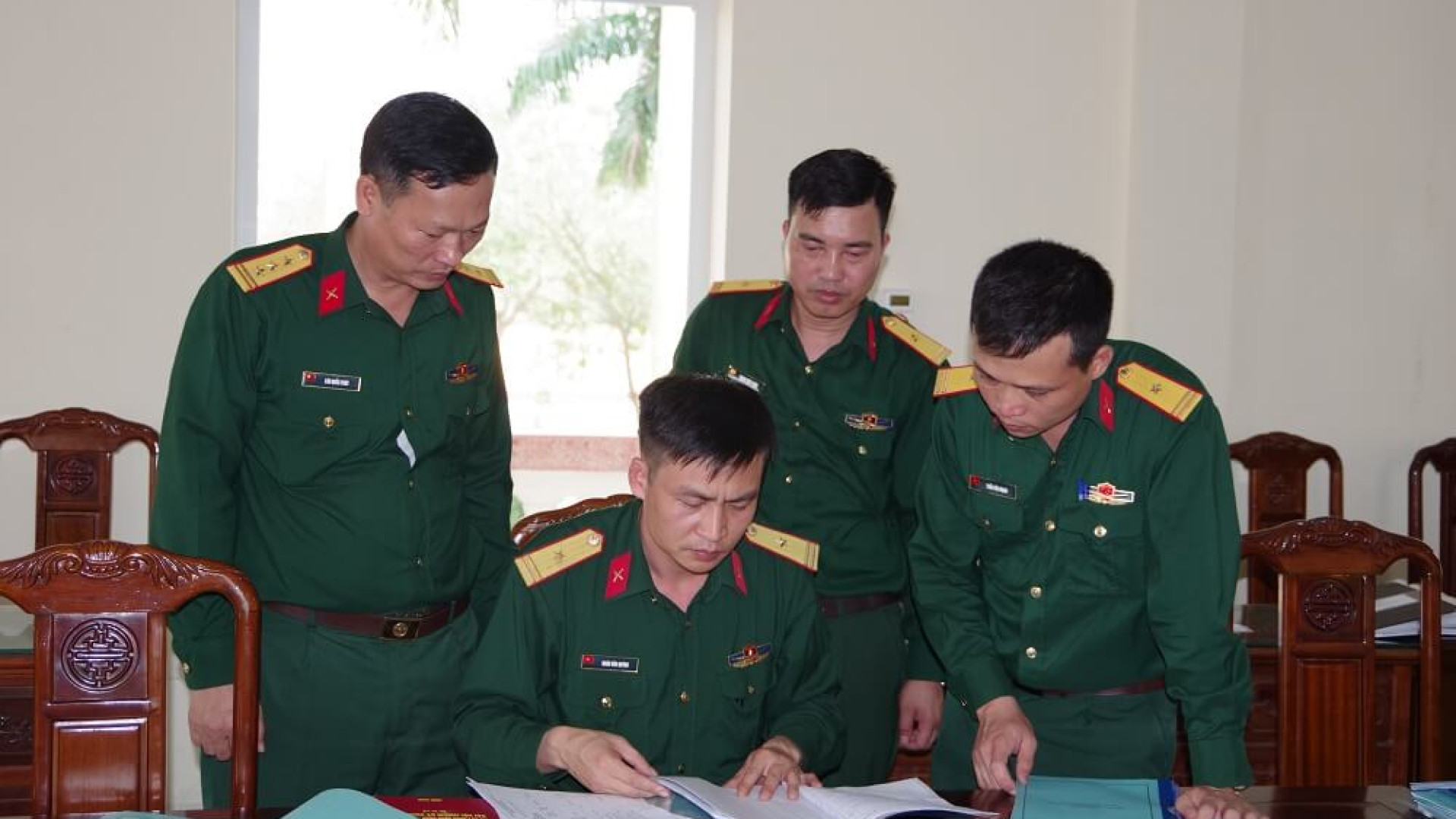 Bộ Tham mưu Quân khu kiểm tra các đơn vị mới sáp nhập, tổ chức lại tại Bộ CHQS tỉnh Nam Định