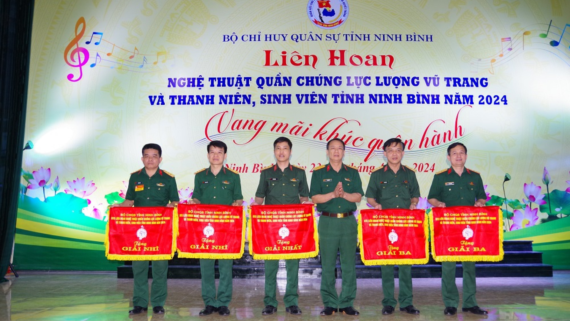 Bộ CHQS tỉnh Ninh Bình tổ chức thành công Liên hoan nghệ thuật quần chúng LLVT và thanh niên, sinh viên năm 2024