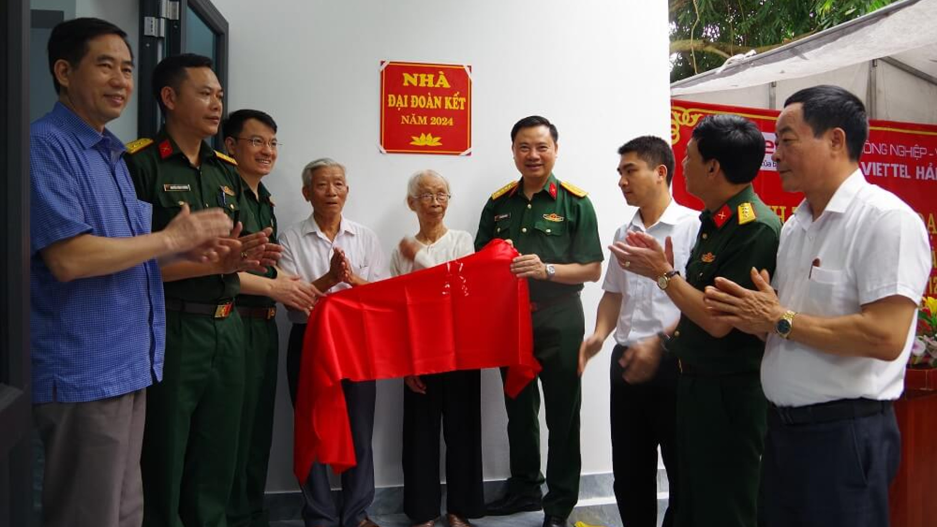 Ban CHQS huyện Thanh Hà phối hợp khánh thành và bàn giao “Nhà Đại đoàn kết”