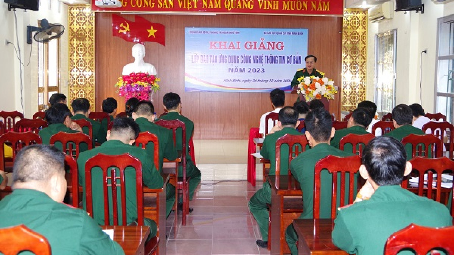 Bộ CHQS tỉnh Ninh Bình: Khai giảng lớp đào tạo ứng dụng công nghệ thông tin cơ bản năm 2023