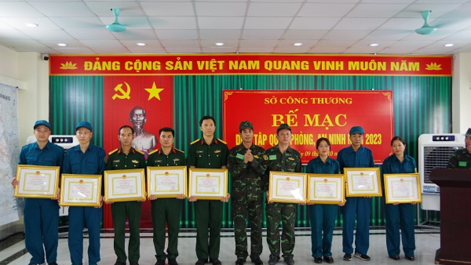 Sở Công thương Ninh Bình diễn tập quốc phòng, an ninh năm 2023