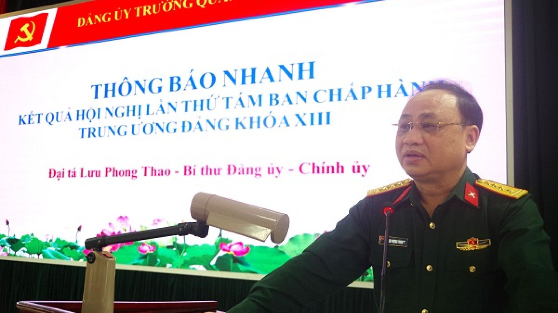 Đảng uỷ Trường Quân sự Quân khu: Thông báo nhanh kết quả Hội nghị Trung ương 8, khoá XIII