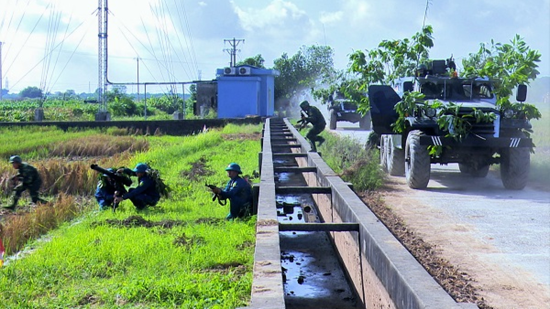 Huyện Đông Hưng (Thái Bình) diễn tập khu vực phòng thủ năm 2023