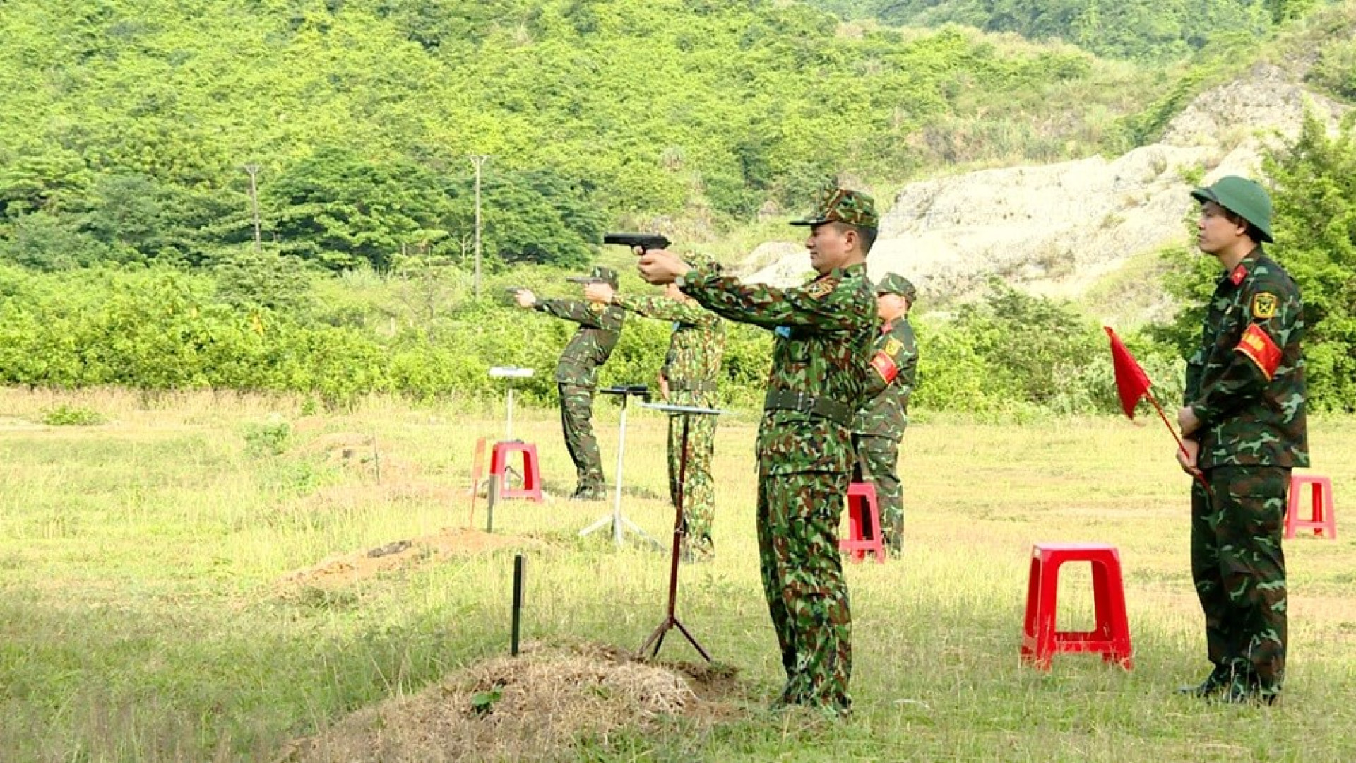 Bộ CHQS tỉnh Ninh Bình thi chỉ huy trưởng, chính trị viên Ban CHQS huyện, thành phố năm 2024