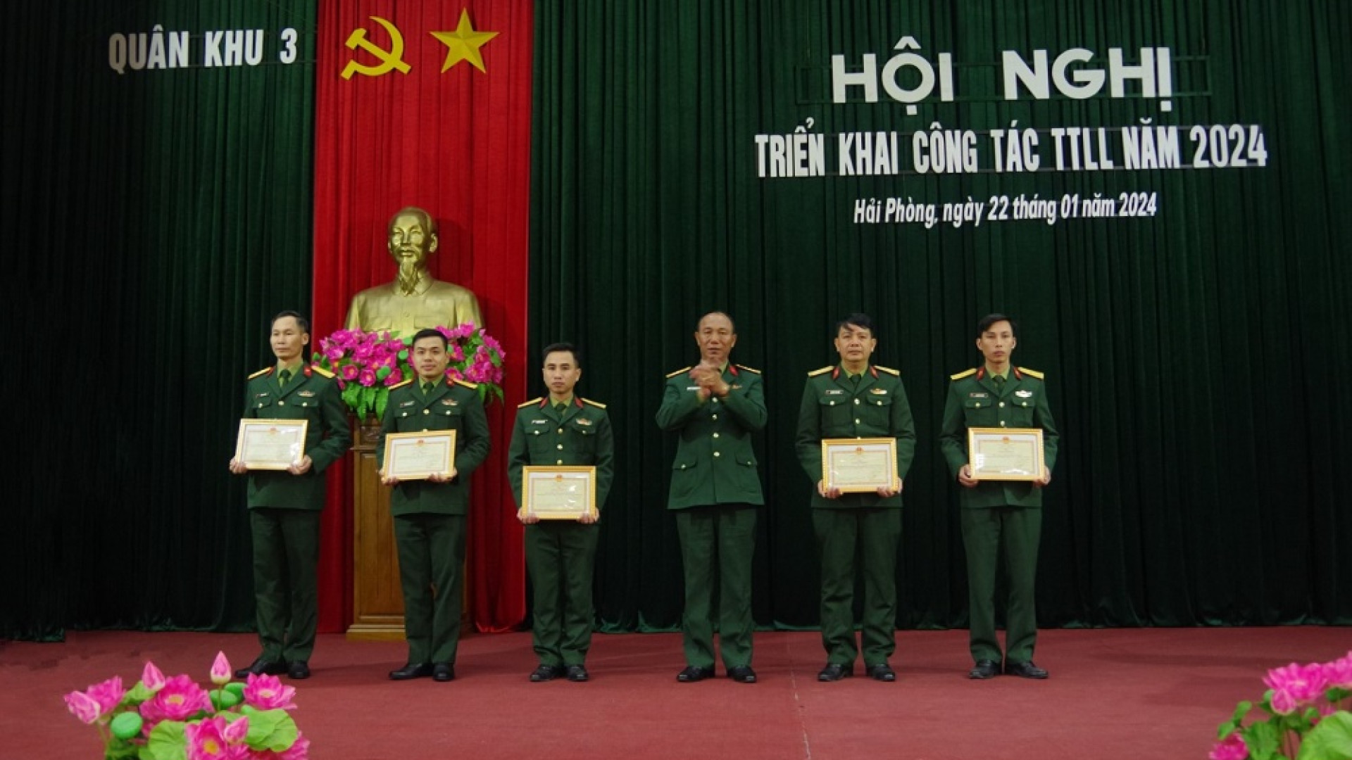 Quân khu triển khai công tác Thông tin liên lạc năm 2024