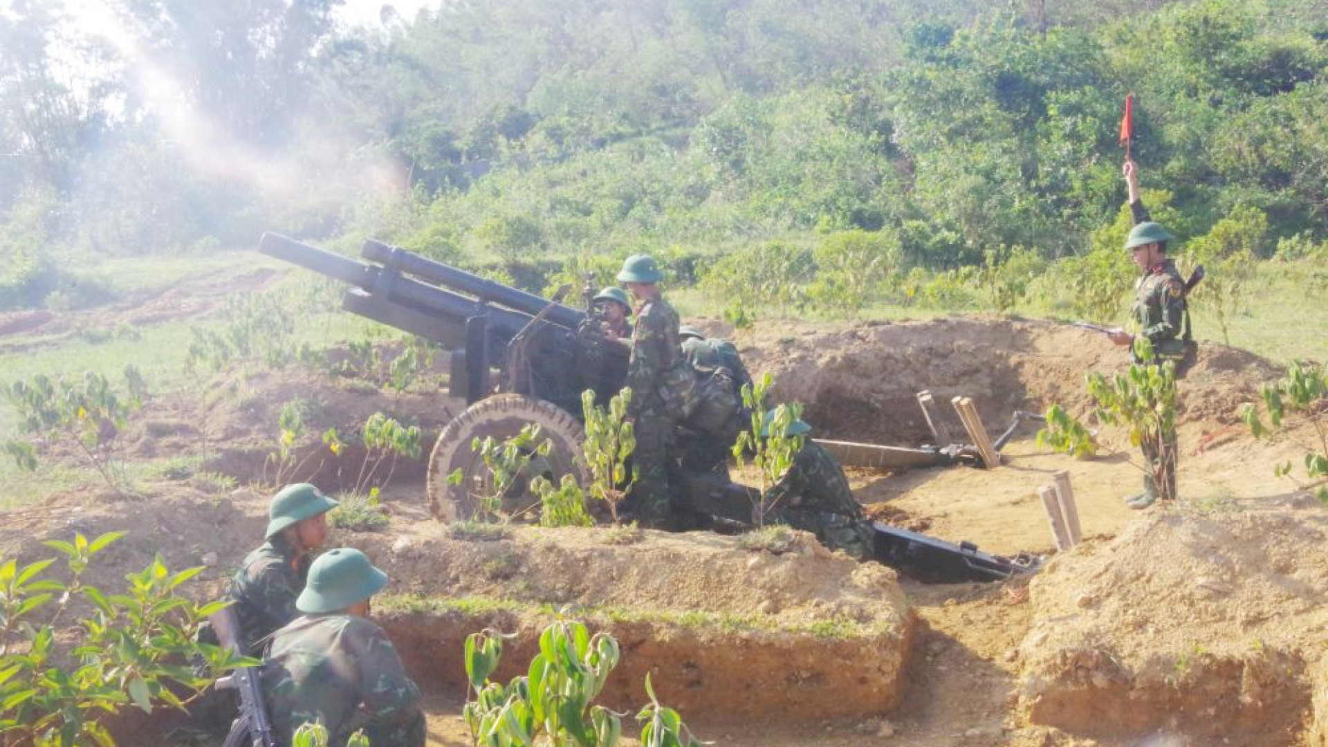 Lữ đoàn 454: Hoàn thành diễn tập chỉ huy- cơ quan 1 bên, 1 cấp có một phần thực binh