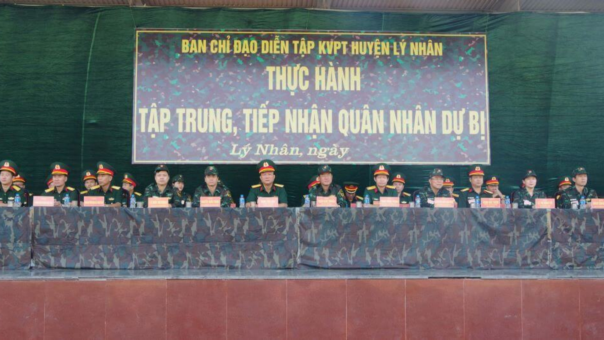 Huyện Lý Nhân (Hà Nam): Thực hành tập trung, tiếp nhận quân nhân dự bị năm 2024