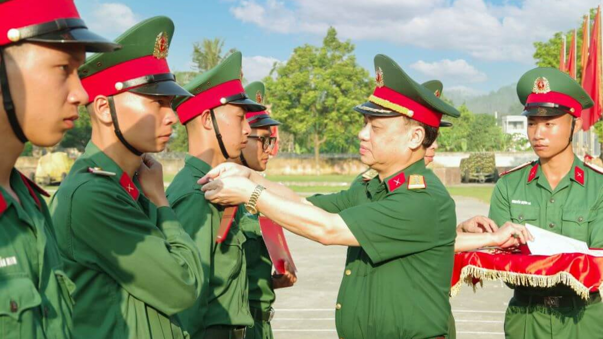 Trường Quân sự Quân khu: Tổ chức Lễ tốt nghiệp học viên đào tạo tiểu (khẩu) đội trưởng năm 2024