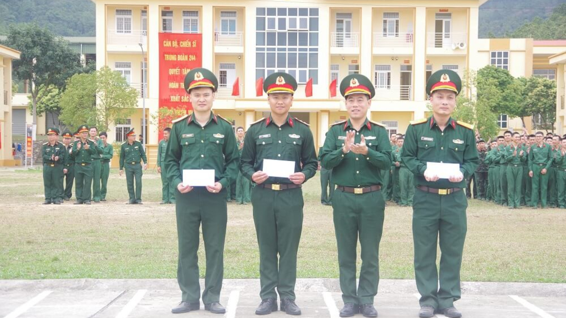Trung đoàn 244 tổ chức “Ngày đoàn viên” kỷ niệm 93 năm Ngày thành lập Đoàn TNCS Hồ Chí Minh