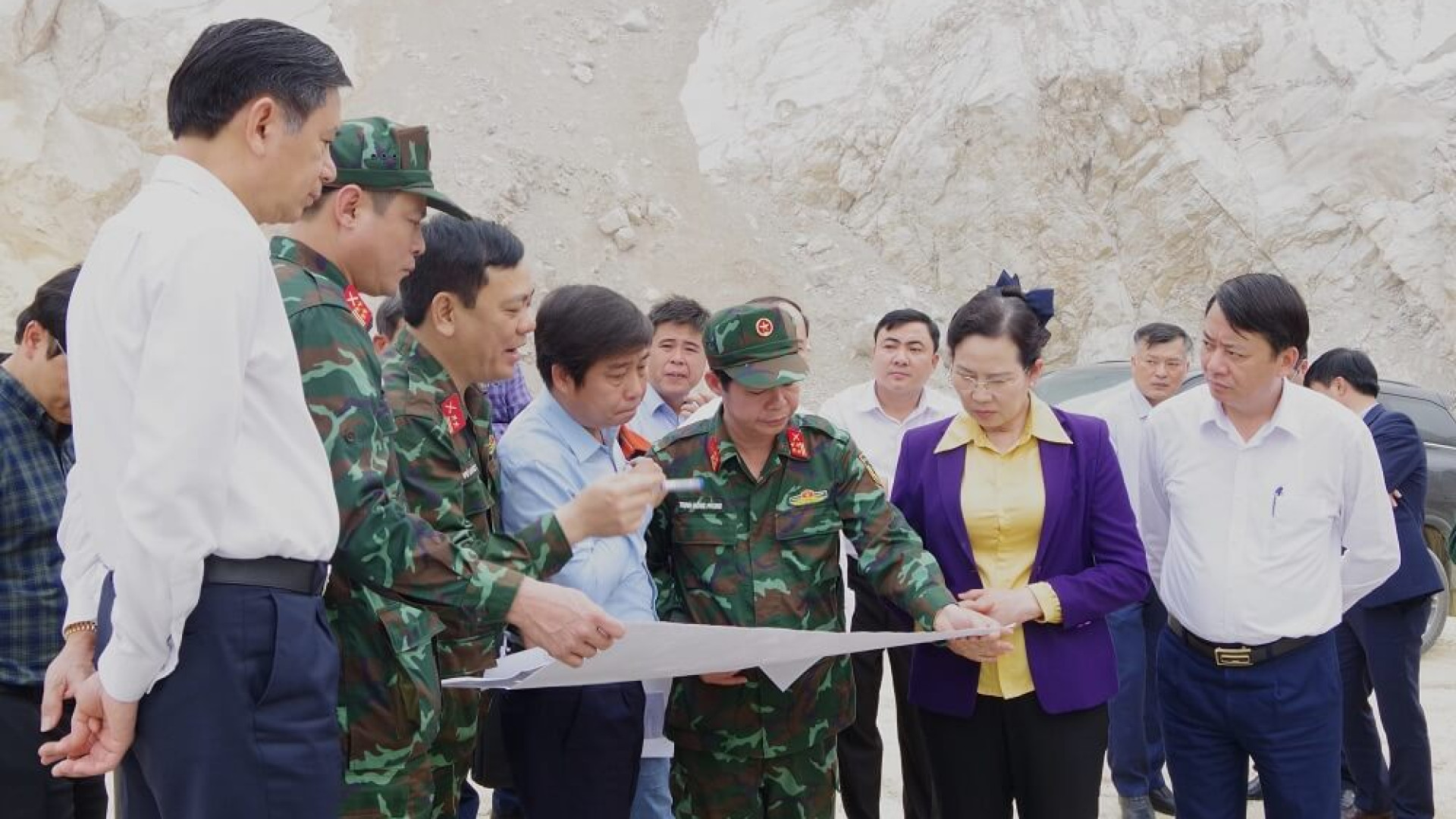 Bí thư Tỉnh ủy Hà Nam kiểm tra tiến độ thực hiện các dự án công trình quân sự tại huyện Kim Bảng