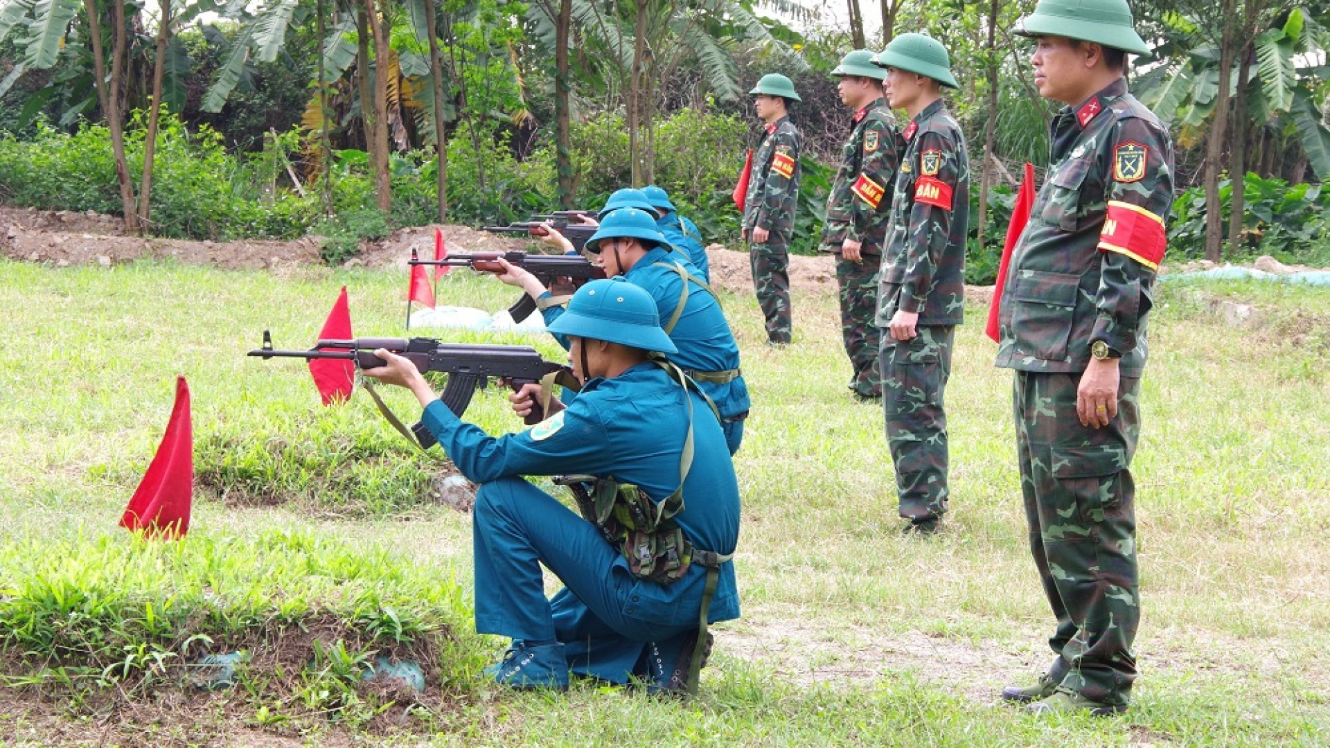Ban CHQS thị xã Duy Tiên và huyện Kim Bảng: Hội thi bắn súng quân dụng lực lượng dân quân tự vệ năm 2024