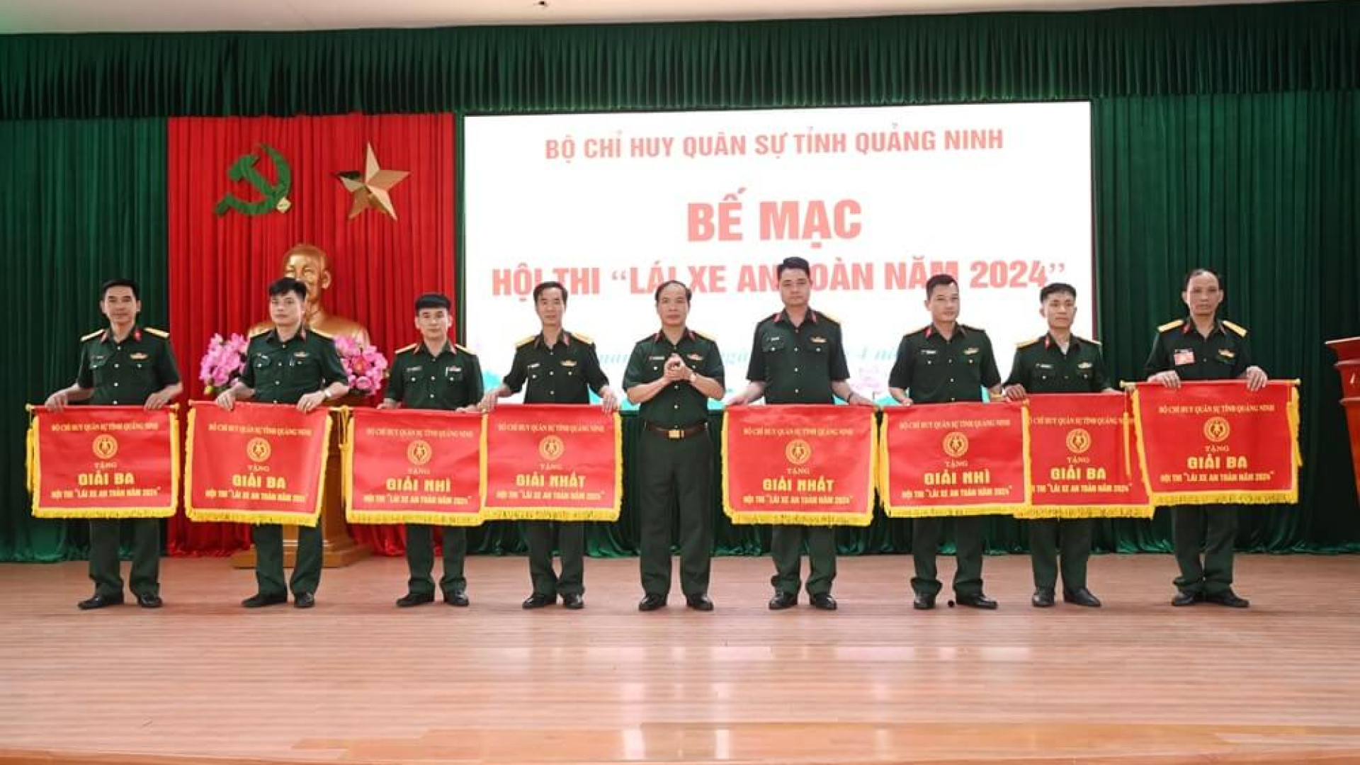 Bộ CHQS tỉnh Quảng Ninh thi lái xe an toàn năm 2024