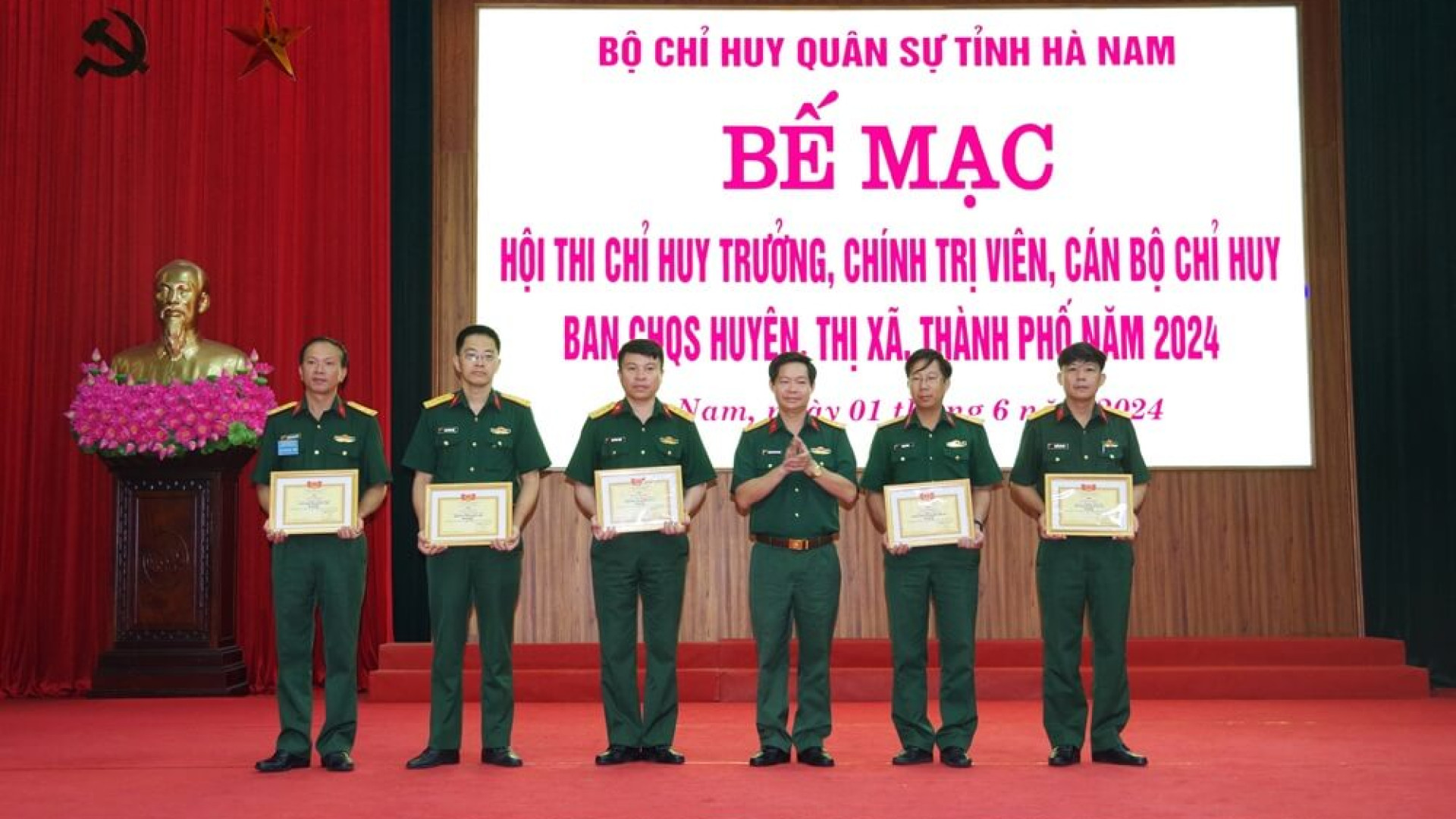 Bộ CHQS tỉnh Hà Nam tổ chức thành công Hội thi chỉ huy trưởng, chính trị viên Ban CHQS các huyện, thị xã, thành phố năm 2024