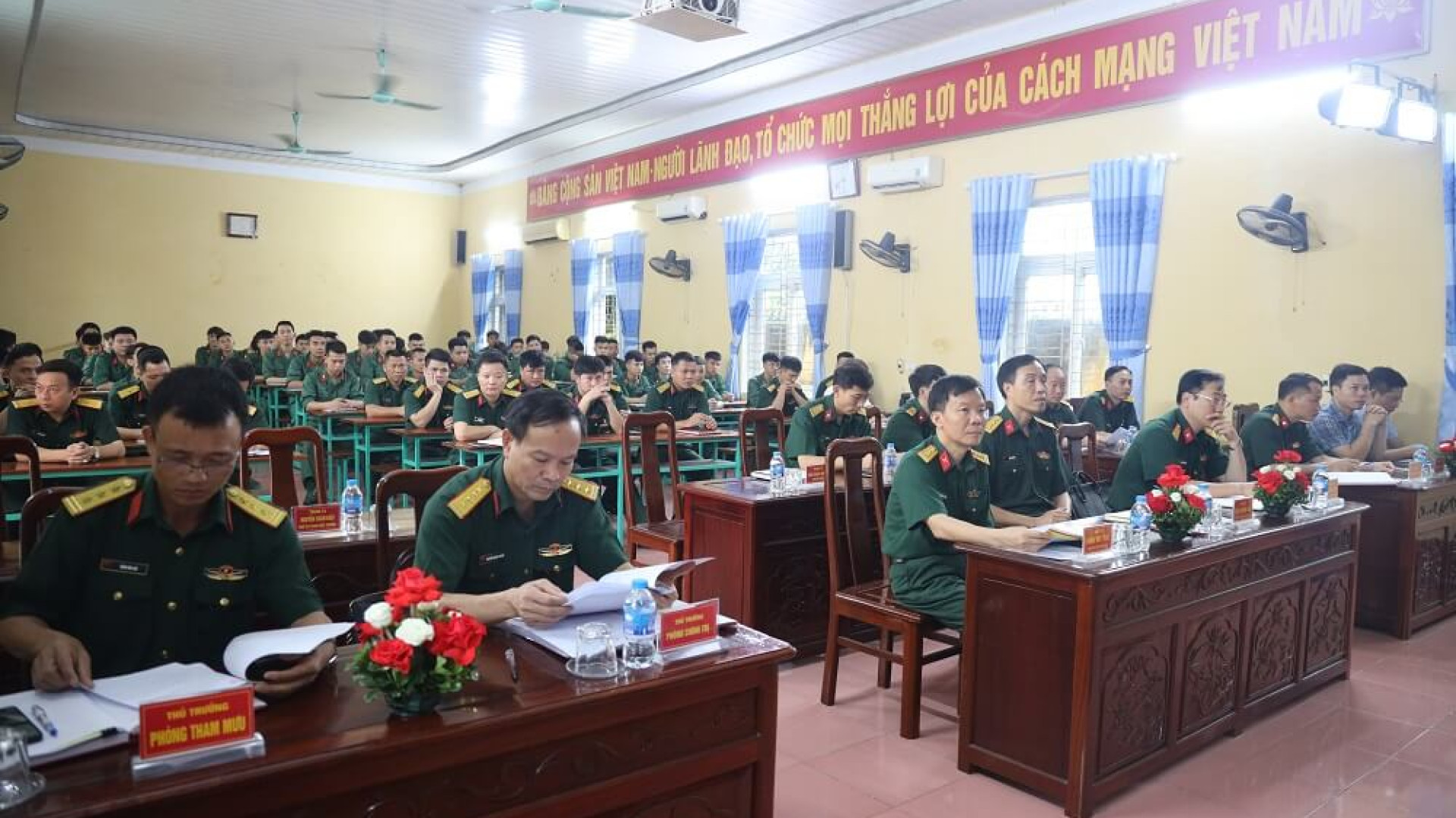 Bộ CHQS tỉnh Hưng Yên khai giảng đào tạo sĩ quan dự bị khoá 12 năm 2024
