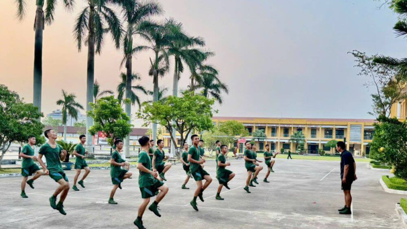 Rèn thể lực, luyện thể thao ở Lữ đoàn 513