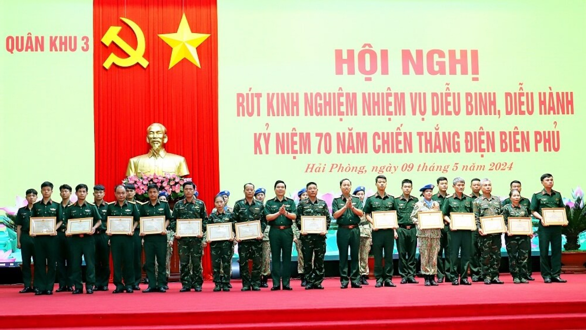 Bộ tư lệnh Quân khu rút kinh nghiệm nhiệm vụ diễu binh, diễu hành kỷ niệm 70 năm Chiến thắng Điện Biên Phủ