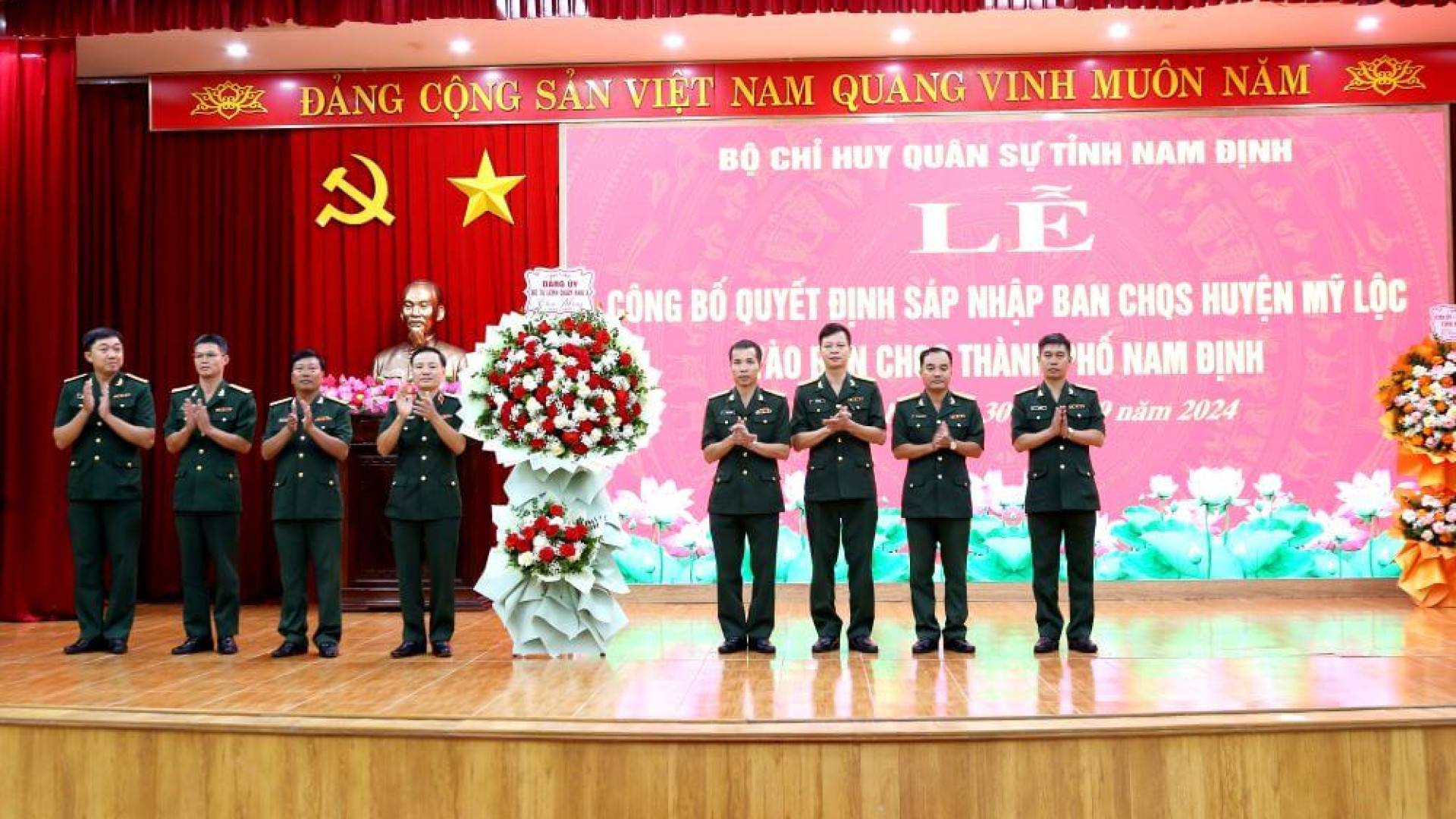 Sáp nhập Ban CHQS huyện Mỹ Lộc vào Ban CHQS thành phố Nam Định