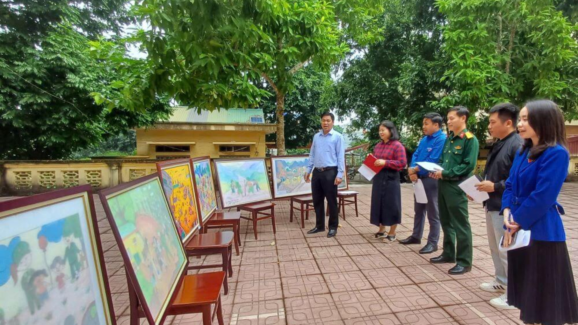 Huyện Lạc Sơn (Hòa Bình): Tổng kết cuộc thi vẽ tranh thiếu nhi với chủ đề “Em yêu chú bộ đội”